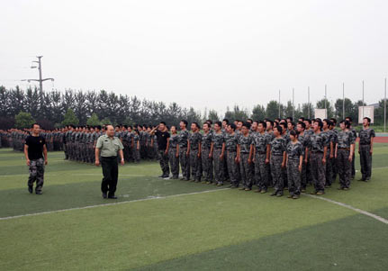 3天企業(yè)員工軍訓圖片