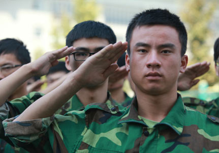 公司員工軍訓(xùn)