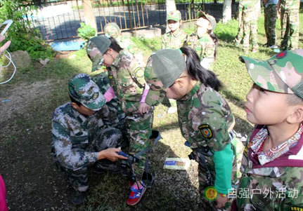 成都青少年戶外拓展活動(dòng)圖片