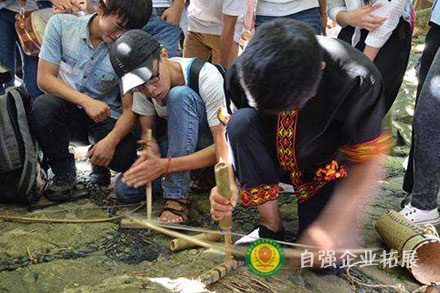 野外生存主題團(tuán)建《荒島求生》拓